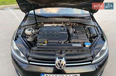 Универсал Volkswagen Golf 2016 в 