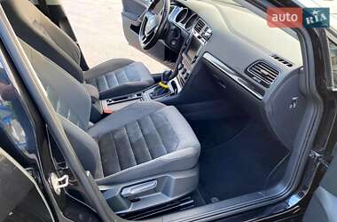 Универсал Volkswagen Golf 2016 в 