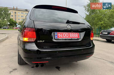 Універсал Volkswagen Golf 2011 в 