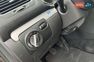 Універсал Volkswagen Golf 2011 в 