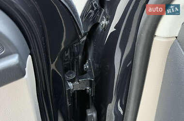 Хэтчбек Volkswagen Golf 2010 в 