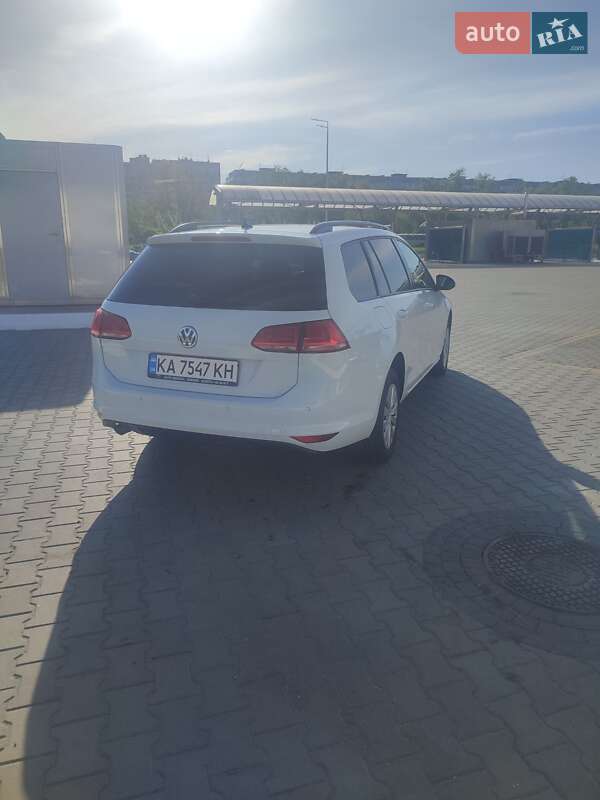 Універсал Volkswagen Golf 2013 в Києві