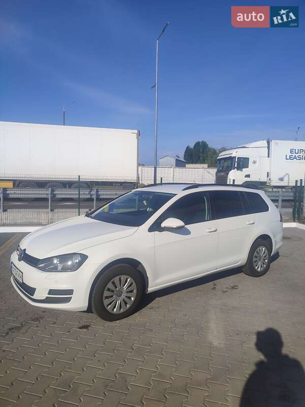 Універсал Volkswagen Golf 2013 в Києві