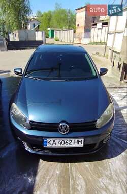 Хэтчбек Volkswagen Golf 2010 в Фастове
