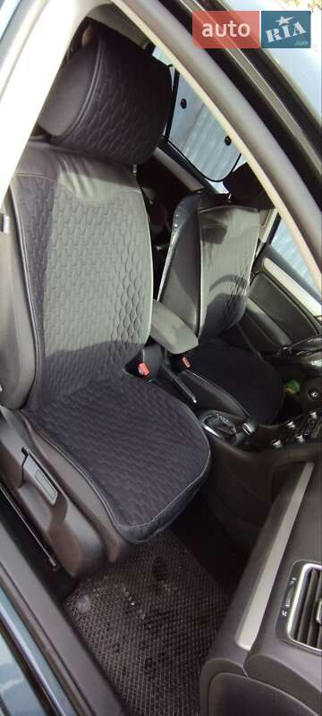 Хэтчбек Volkswagen Golf 2010 в Фастове