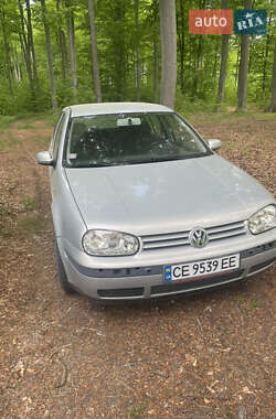 Хэтчбек Volkswagen Golf 2000 в Черновцах