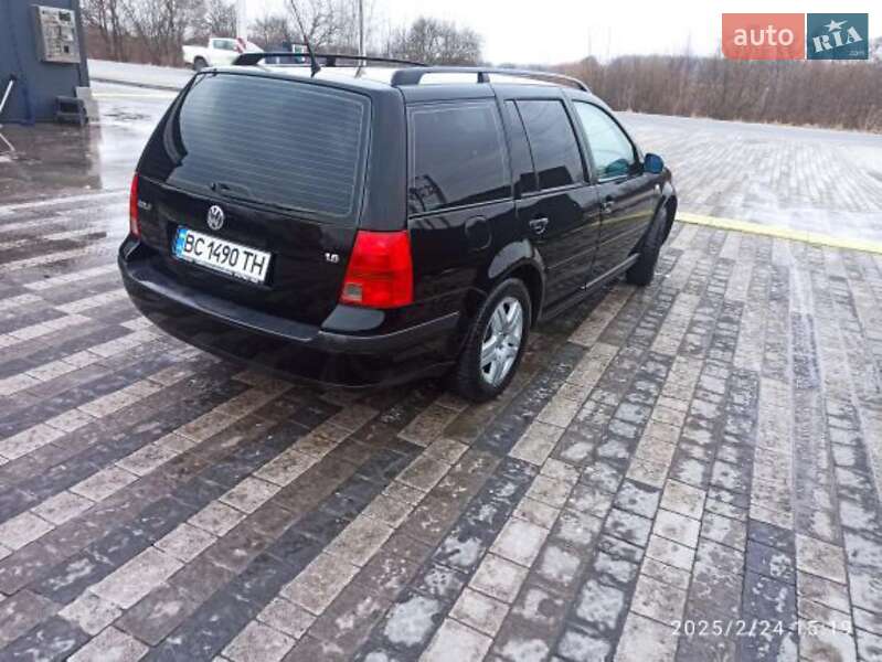 Универсал Volkswagen Golf 2001 в Львове