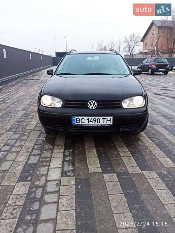 Универсал Volkswagen Golf 2001 в Львове