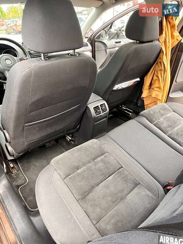 Універсал Volkswagen Golf 2010 в Львові