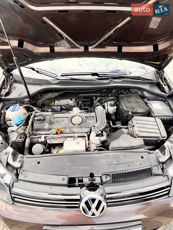 Універсал Volkswagen Golf 2010 в Львові