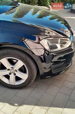 Универсал Volkswagen Golf 2014 в 
