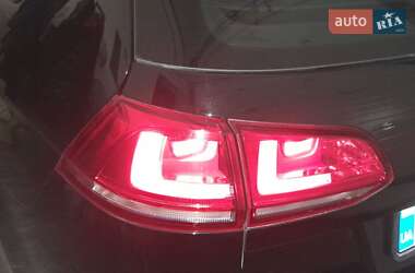 Универсал Volkswagen Golf 2014 в 