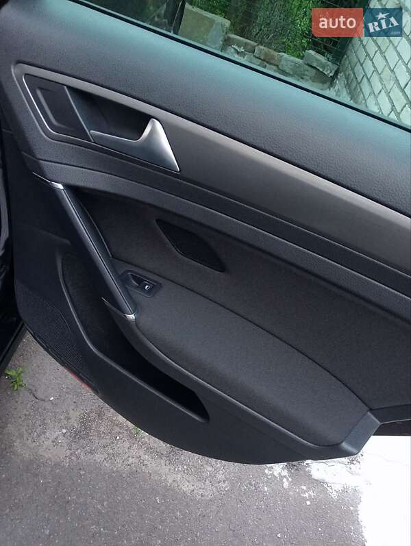 Універсал Volkswagen Golf 2013 в Львові