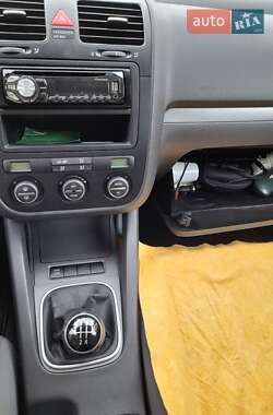 Универсал Volkswagen Golf 2009 в 