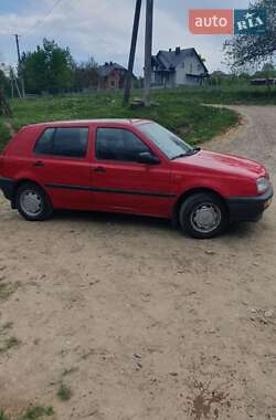 Хэтчбек Volkswagen Golf 1993 в Глыбокой