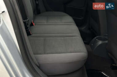 Хэтчбек Volkswagen Golf 2006 в 