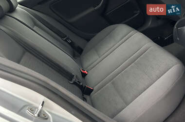 Хэтчбек Volkswagen Golf 2006 в 