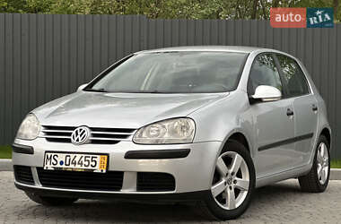 Хэтчбек Volkswagen Golf 2006 в 
