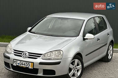Хэтчбек Volkswagen Golf 2006 в 