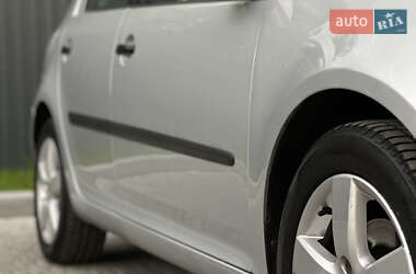 Хэтчбек Volkswagen Golf 2006 в 