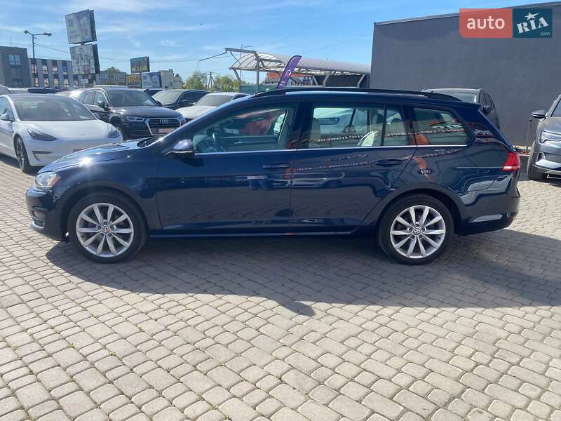 Універсал Volkswagen Golf 2016 в Львові