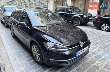 Универсал Volkswagen Golf 2017 в Днепре