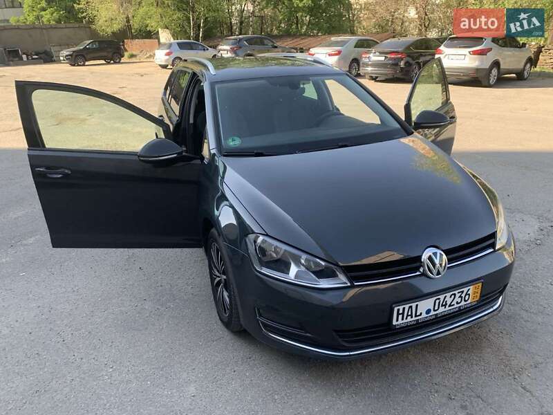 Универсал Volkswagen Golf 2017 в 