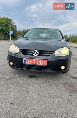Хэтчбек Volkswagen Golf 2007 в 