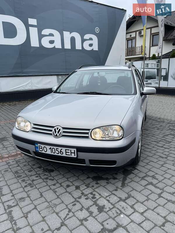 Універсал Volkswagen Golf 2000 в 