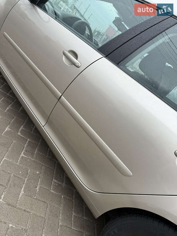 Хэтчбек Volkswagen Golf 2005 в Белой Церкви