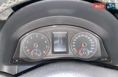 Хетчбек Volkswagen Golf 2011 в 