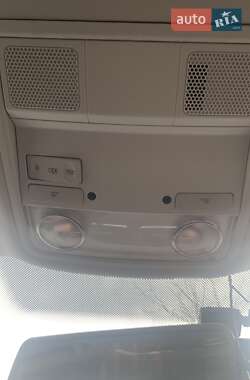 Хэтчбек Volkswagen Golf 2009 в 