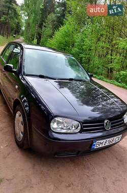 Хэтчбек Volkswagen Golf 2001 в Тростянце