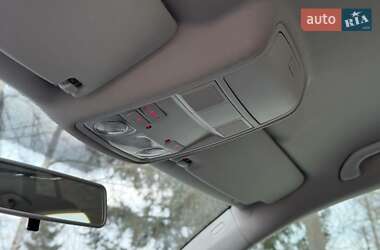Хэтчбек Volkswagen Golf 2010 в 