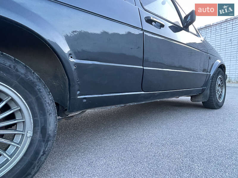 Хэтчбек Volkswagen Golf 1986 в Днепре