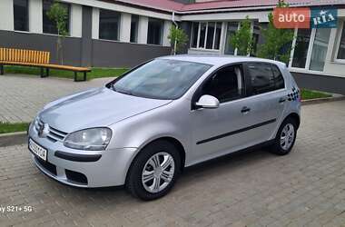 Хэтчбек Volkswagen Golf 2003 в Луцке