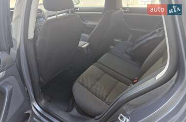 Универсал Volkswagen Golf 2011 в 