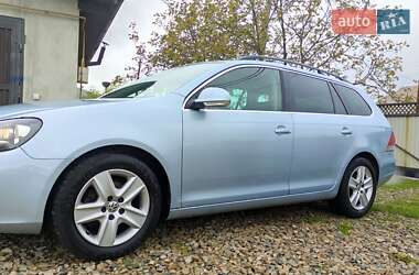 Універсал Volkswagen Golf 2010 в 