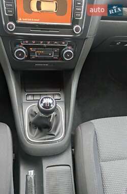 Універсал Volkswagen Golf 2010 в 