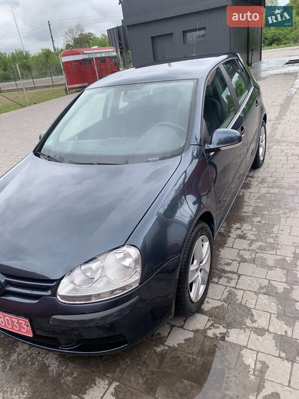 Хетчбек Volkswagen Golf 2005 в Бродах фото 3 Хетчбек Volkswagen Golf 2005 в Бродах