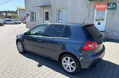 Хетчбек Volkswagen Golf 2006 в 