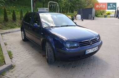 Хэтчбек Volkswagen Golf 2003 в 