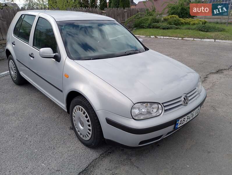 Volkswagen Golf 1998