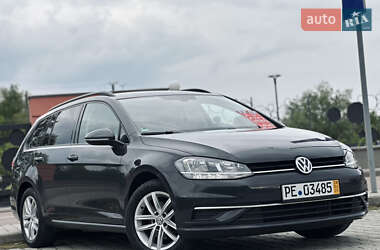 Універсал Volkswagen Golf 2020 в 