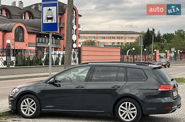 Універсал Volkswagen Golf 2020 в 