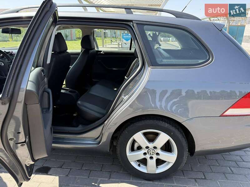 Універсал Volkswagen Golf 2007 в Луцьку