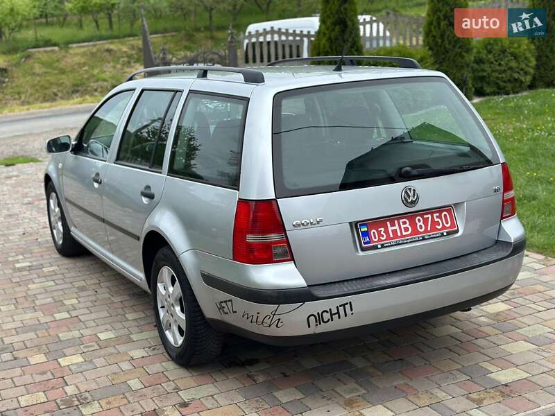 Универсал Volkswagen Golf 2003 в Бучаче