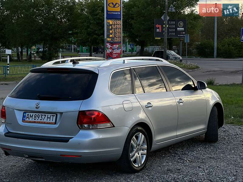 Універсал Volkswagen Golf 2011 в Бердичеві