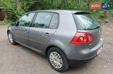 Хетчбек Volkswagen Golf 2007 в 