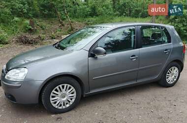 Хетчбек Volkswagen Golf 2007 в 